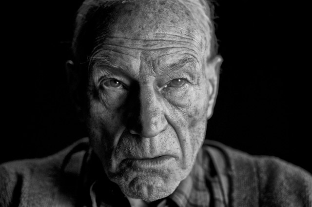 patrick-stewart-proffesor-x-charles-xavier