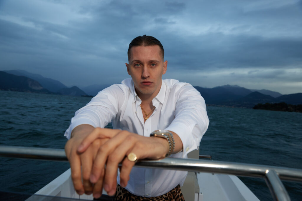 Massimo Pericolo balena festival